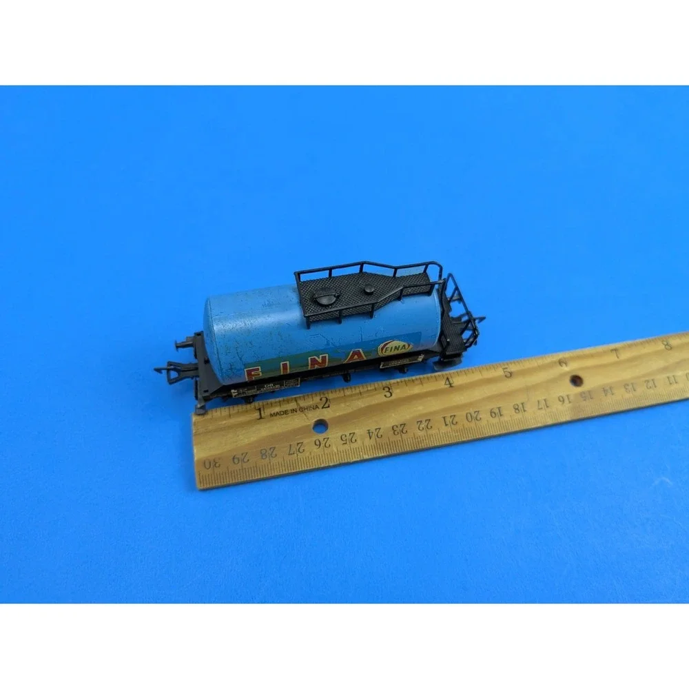 Fleischmann 1475B HO Scale DB Tank Wagon in FINA livery - Epoch iii